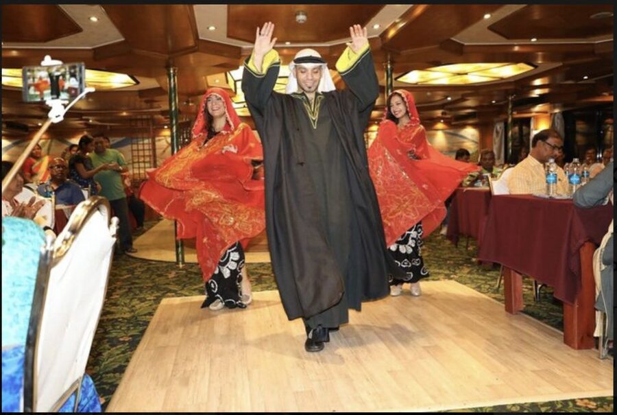 Cairo: Nile River Dinner Cruise with Belly Dance and Tanoura - Boarding the Nile dinner cruise