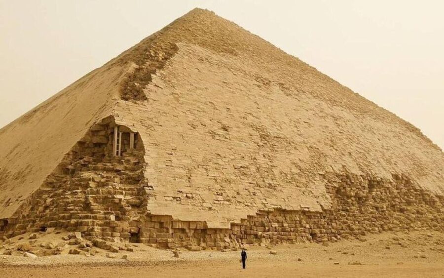 Cairo : Sakkara, Memphis ,Dahshur and Nile dinner cruise - Who should book this experience