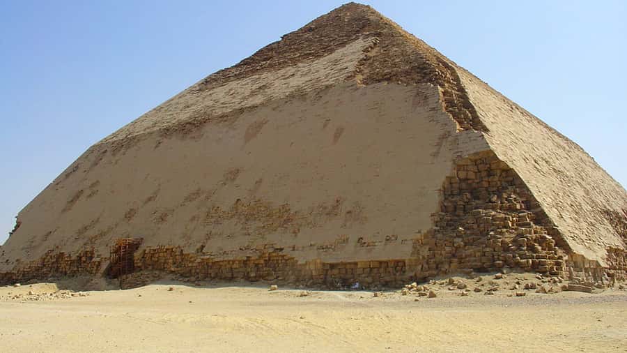 Cairo : Sakkara, Memphis ,Dahshur and Nile dinner cruise - Memphis and the colossal Ramses II