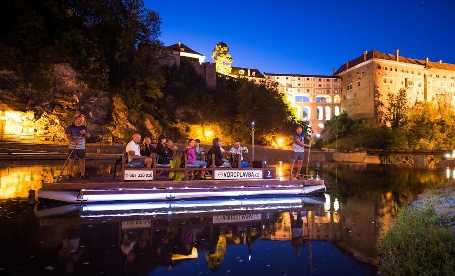 Český Krumlov: Advent Wooden Raft River Cruise - The Wooden Raft Route and River Views