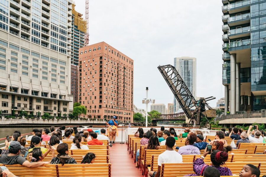 Chicago: Architecture River Cruise Skip-the-Ticket Line - All three branches and the wider view