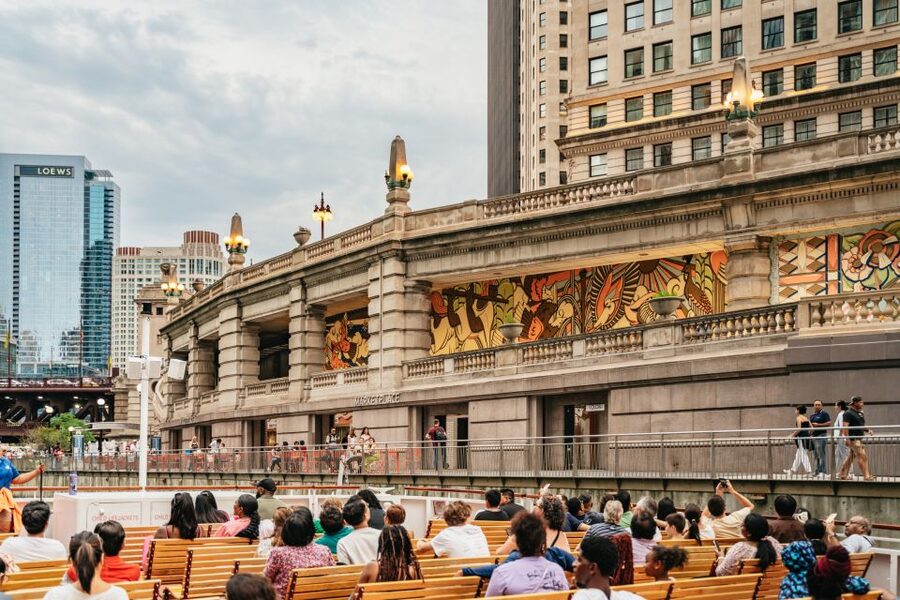 Chicago: Architecture River Cruise Skip-the-Ticket Line - The guide can make or break the hour
