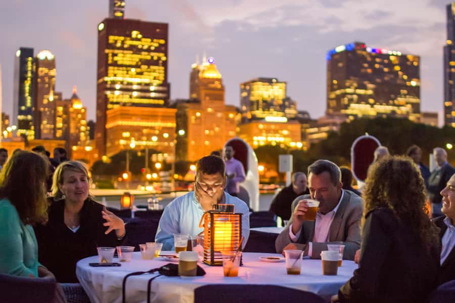 Chicago: Fireworks Cruise with Lake or River Viewing Options - Key details before you book