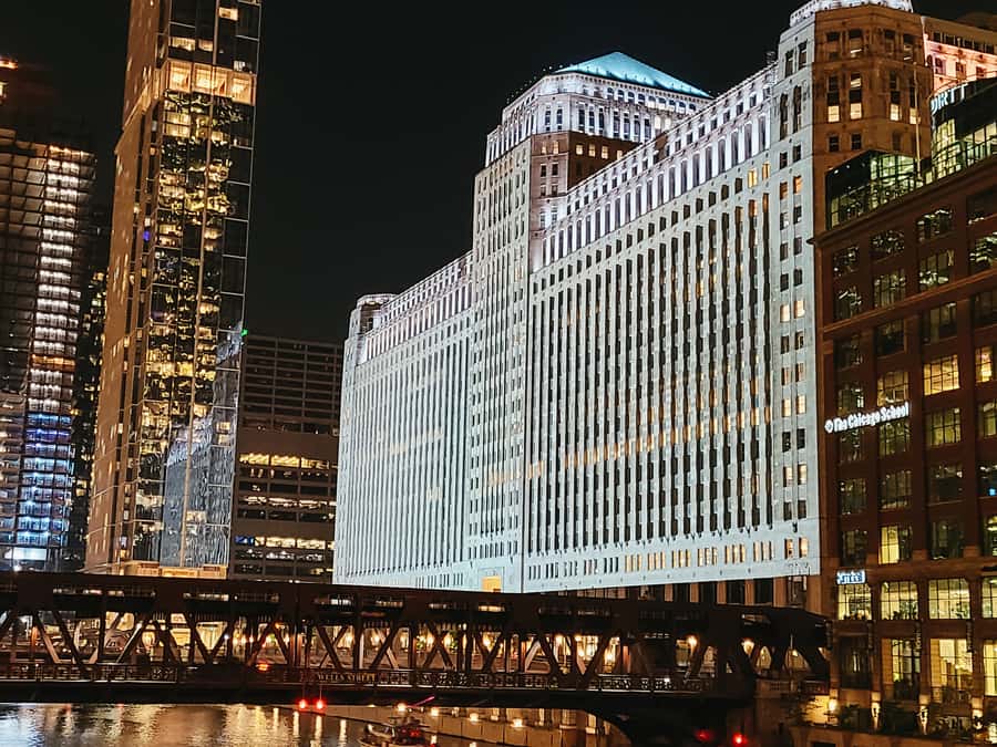 Chicago: Fireworks Cruise with Lake or River Viewing Options - Should you book the Chicago Fireworks Cruise?
