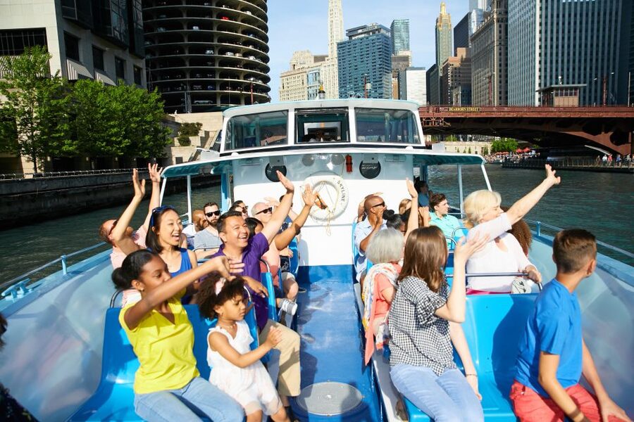 Chicago: Narrated Sightseeing River and Lake Cruise - Why this river and lake cruise works so well
