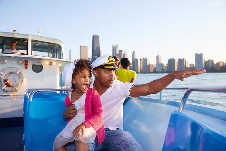 Chicago: Narrated Sightseeing River and Lake Cruise - What the commentary adds to the ride
