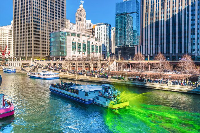 Chicago Premium Driving Tour with River Boat Cruise and Sky Deck - The guides can make or break the day