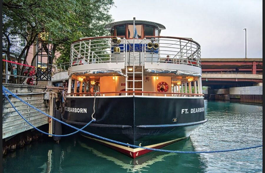 Chicago River: 1.5-Hour Guided Architecture Riverboat Tour - Key points to know before you go