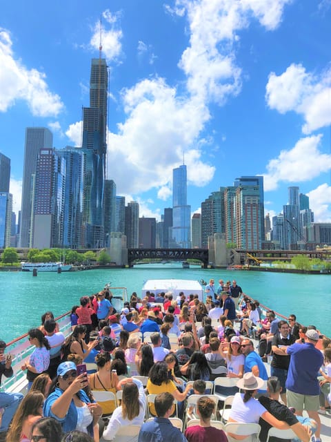 Chicago River: 90-Min Architecture Boat Tour - Why a Chicago River cruise is the right introduction