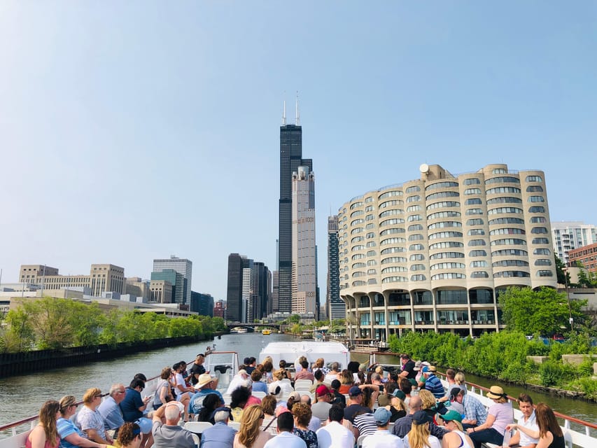 Chicago River: 90-Min Architecture Boat Tour - Wrigley Building and the opening run