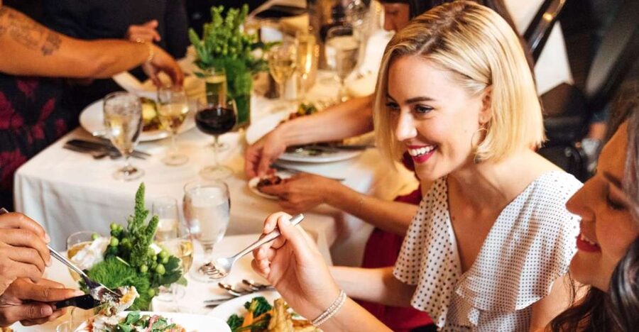 Chicago: Thanksgiving Gourmet Lunch Cruise on Chicago River - Key things to know before booking