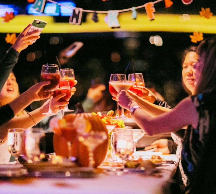 Chicago: Thanksgiving Gourmet Lunch Cruise on Chicago River - Dress code: polished is safe, but casual is possible