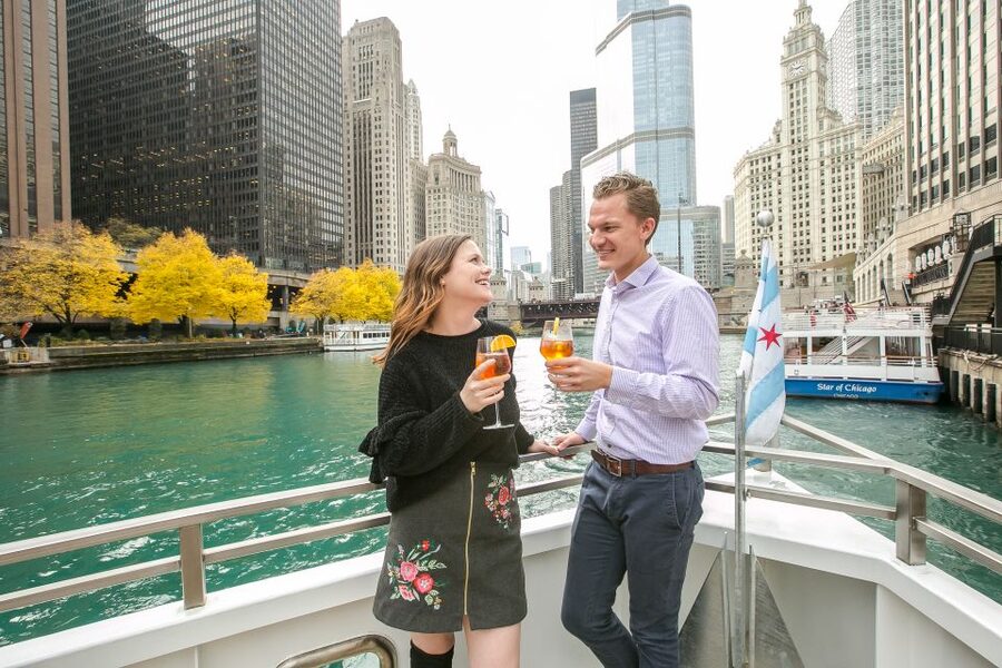 Chicago: Thanksgiving Gourmet Lunch Cruise on Chicago River - Who will enjoy this cruise most?