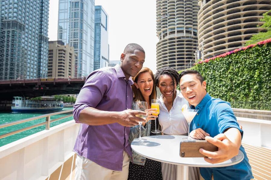 City Cruises Chicago: Brunch, Lunch, or Dinner River Cruise - The southern river and The 78