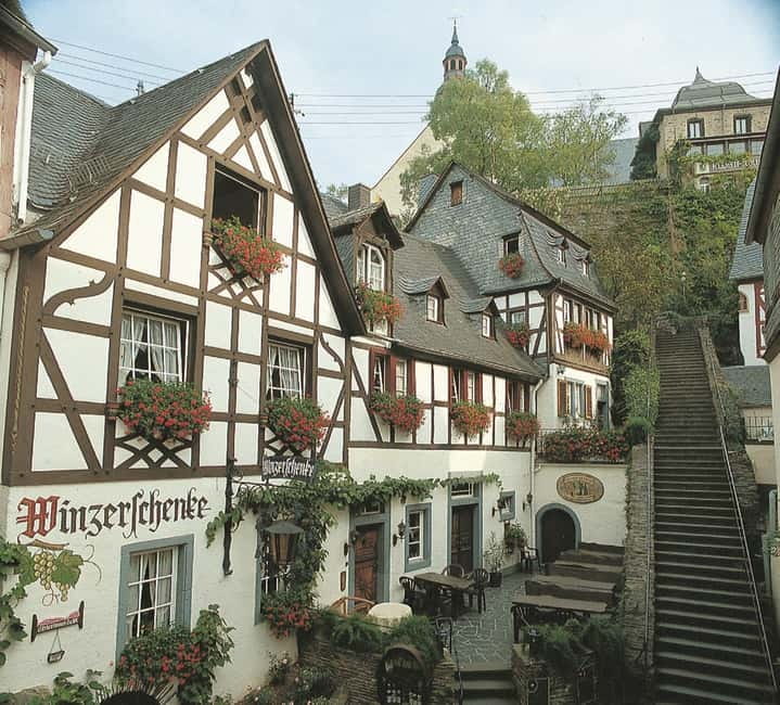 Cochem, Moselle: Boat – Beilstein, meal, wine and liqueur tasting - Starting at the Moselle bridge