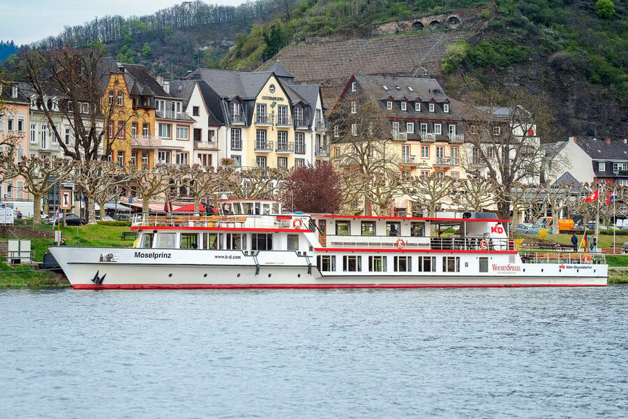 Cochem: Panoramic Cruise on the Moselle River - Boarding at the KD Ticket Office