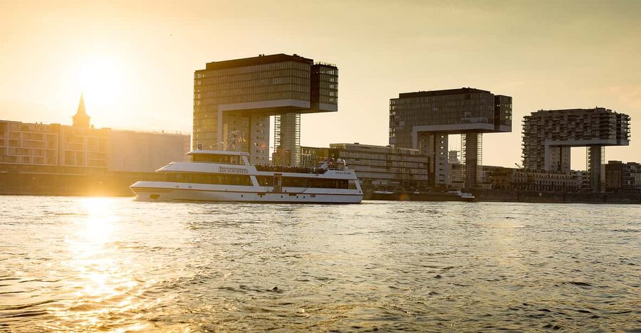 Cologne: 2-Hour Evening Cruise on the Rhine River - Cologne Cathedral from the Rhine