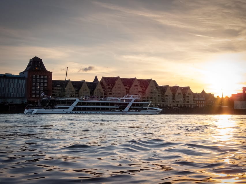 Cologne: 2-Hour Evening Cruise on the Rhine River - Romanesque churches and central Cologne sights