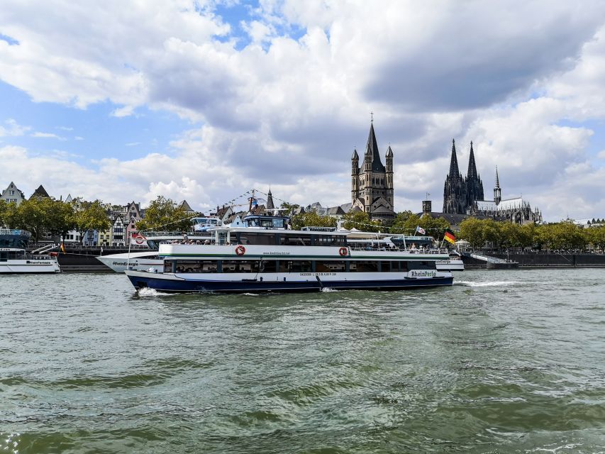 Cologne: Top Sights Rhine River Cruise - Skyline Tour - Cologne Cathedral and the Old Town from the water