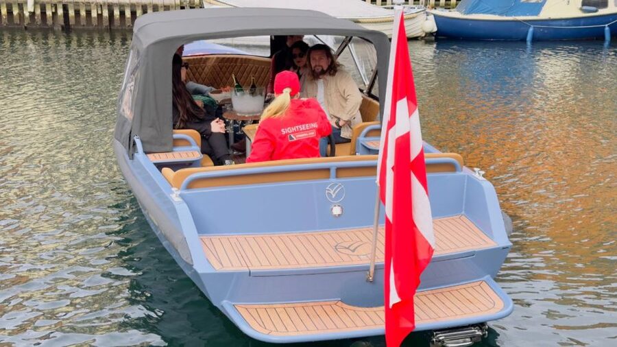 Copenhagen: Guided Canal Tour by Electric Boat - Key points to know before boarding