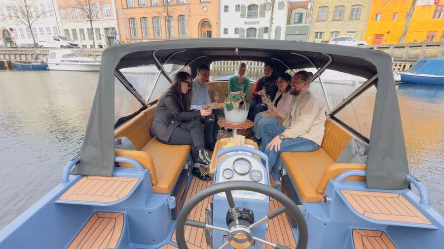 Copenhagen: Guided Canal Tour by Electric Boat - A quiet electric ride through Copenhagen’s canals