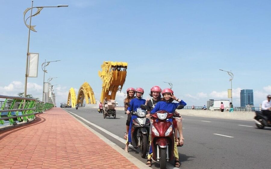 Da Nang By Night & Han River Dragon Cruise with a local food - Who should book this experience?