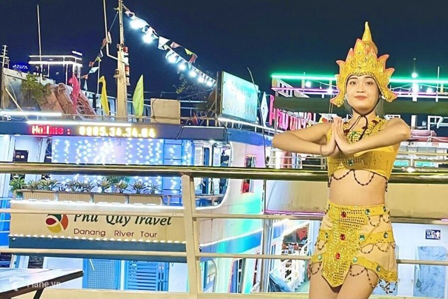Da Nang: Han River Local Cruise by Night - Is the $6 price good value?