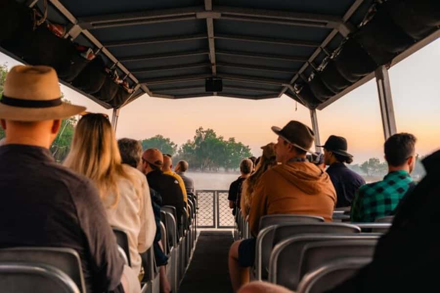 Darwin: Kakadu National Park, Yellow Water River Cruise - Nourlangie and the ancient rock galleries