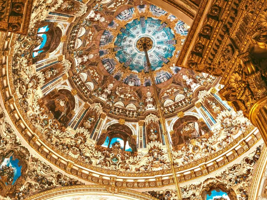 Dolmabahce Palace Ticket & Bosphorus Boat Tour Experience - Gardens and Bosphorus views beside the palace