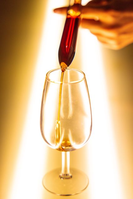 Douro Luxury - Private Cruise Premium Winery and Restaurant - Tasting Port and Douro DOC wines at a premium quinta