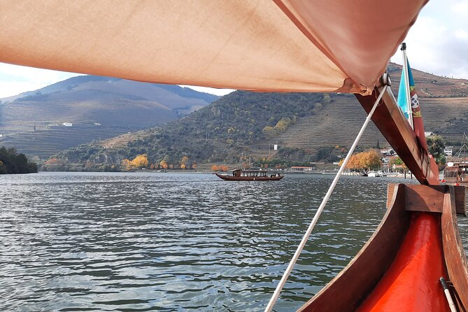 Douro Valley Tour - 3 Wine tastings, Lunch & river Cruise - Pinhão and the optional Rabelo boat ride