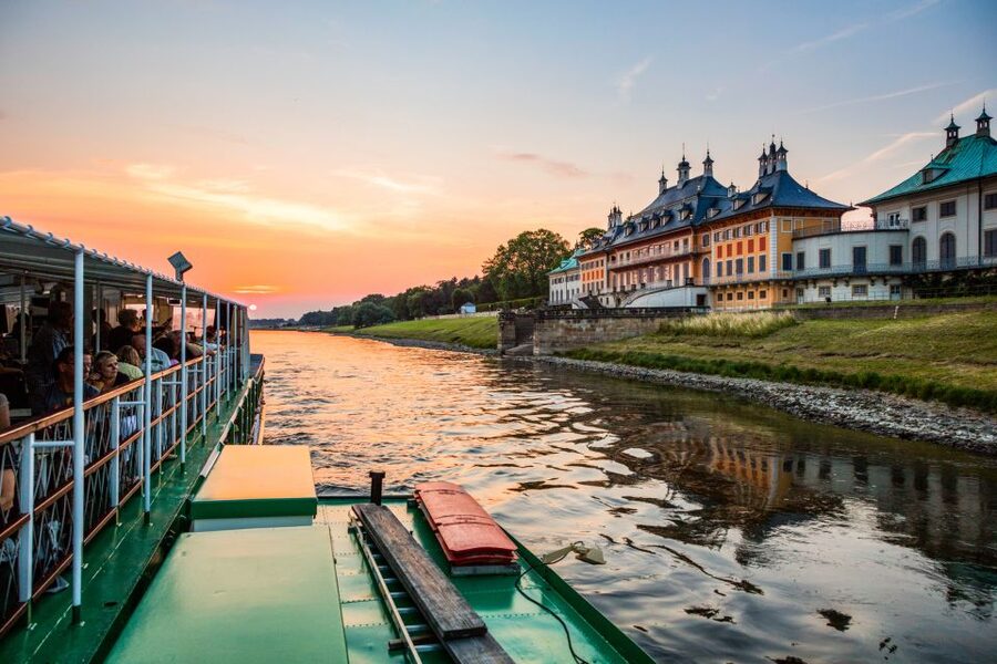 Dresden: Elbe River Cruise to Pillnitz Castle - Finding the right pier beneath Brühl’s Terrace