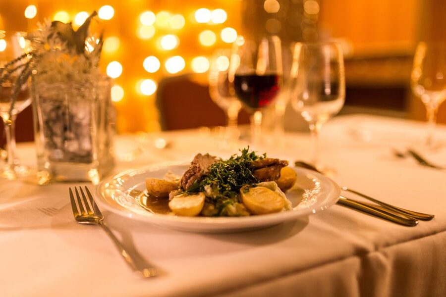 Dresden: Evening River Cruise with Dinner - Service, Comfort, and the Small-Group Feel