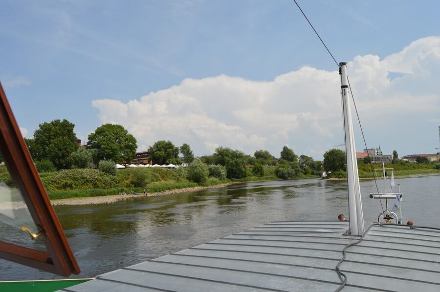 Dresden: Paddle Steamer Cruise & Canaletto View - Finding the Canaletto View