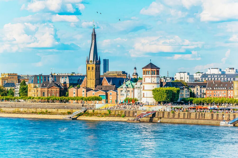 Düsseldorf: City Sightseeing Cruise on the Rhine - Quick points to know