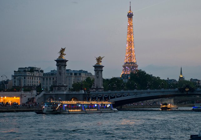 Eiffel Tower Dinner Experience and Sightseeing Seine River Cruise - A romantic evening, with a few practical limits