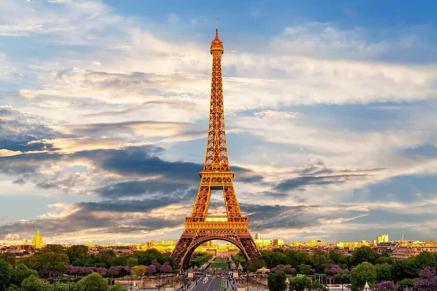 Eiffel Tower Guided Tour & Seine River Cruise - Meeting at 1 Avenue Silvestre de Sacy
