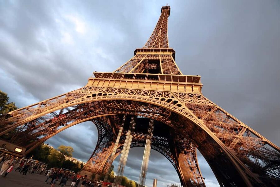 Eiffel Tower Guided Tour & Seine River Cruise - What to bring and what to leave behind