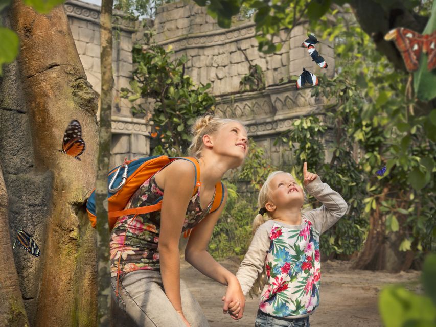 Emmen: Wildlands Adventure Zoo and Rimbula River Boat Ride - Jungle Trail and Animazia keep children moving