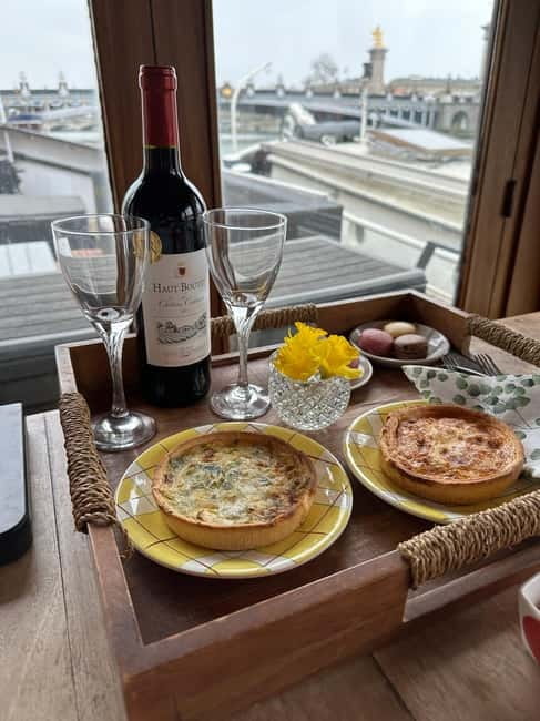 Fashion Design Workshop & Brunch on a Seine River Boat Paris - Turning sketches into outfit ideas