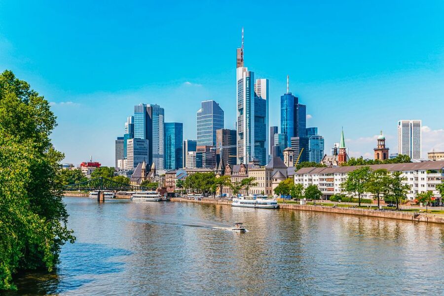 Frankfurt: River Main Sightseeing Cruise with Commentary - What this Frankfurt cruise is really like