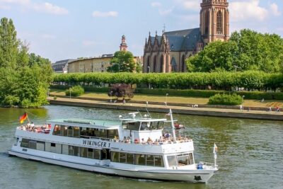 Frankfurt: River Main Sightseeing Cruise with Commentary