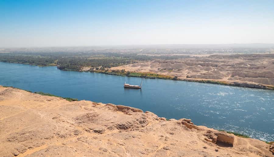 From Aswan: 2-Nights boutique Dahabiya Nile Cruise to Luxor - Kom Ombo and the crocodile temple