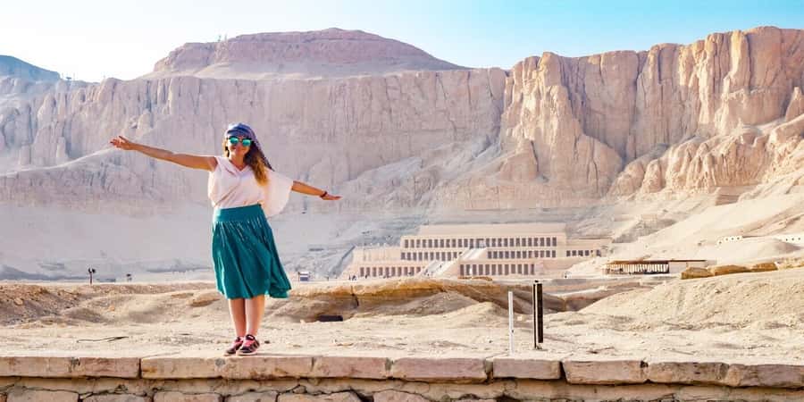 From Aswan:4 Days Nile Cruise Luxor Abu Simbel & Air Balloon - Who should book this experience?