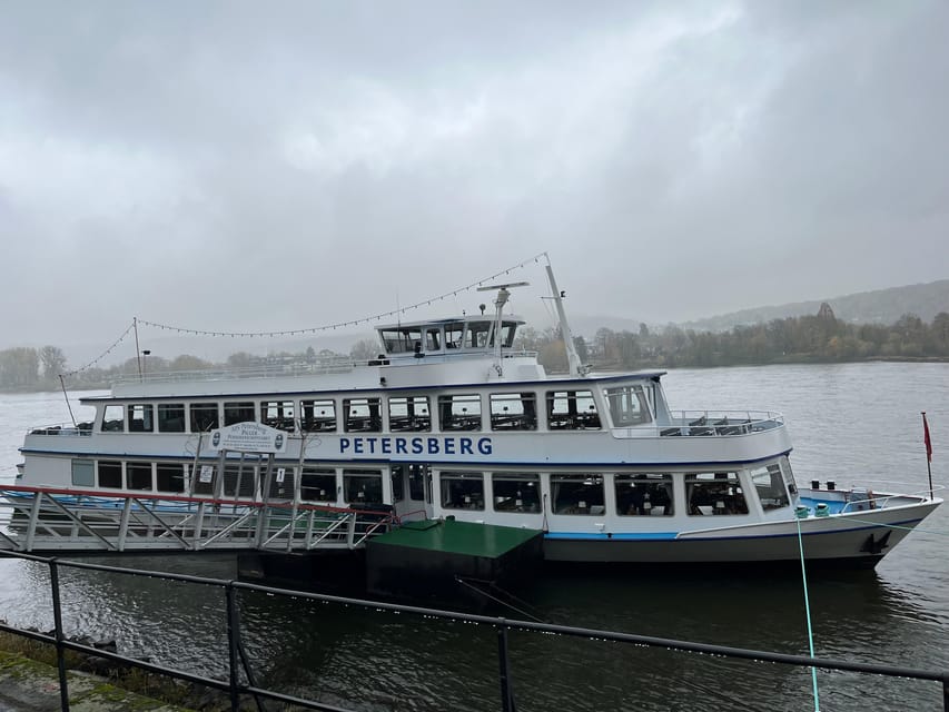 From Bonn: Christmassy Advent Cruise on the Rhine - How the 90-minute itinerary feels