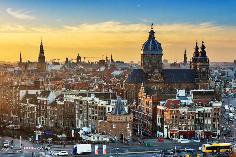 From Brussels: Day Trip to Amsterdam with Canal Boat Cruise - Making the most of 3.5 hours alone