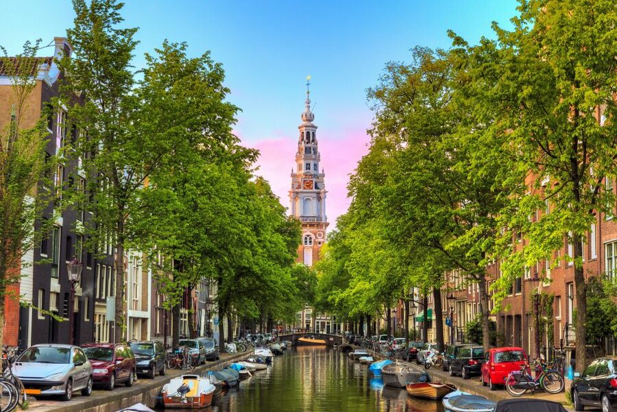 From Brussels: Day Trip to Amsterdam with Canal Boat Cruise - Who should book this day trip?