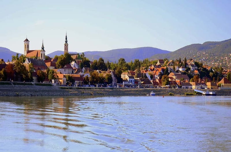 From Budapest: Full or Half Day Danube Bend Cruises - Lángos, cafés, and a sensible lunch plan