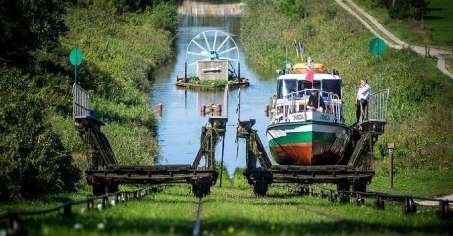 From Gdansk: Elblag Canal Boat Cruise - Buczyniec and the first inclined plane