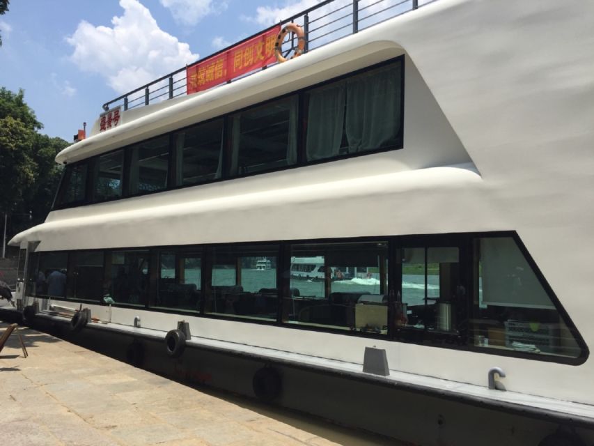 From Guilin: 4 Star Luxury Li River Cruise with Buffet Lunch - The 08:00 pickup from downtown Guilin